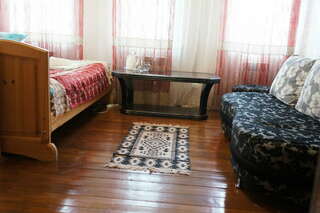 Гостиница Гостевой дом литейщика Никуличева Суздаль Бюджетный трехместный номер-4