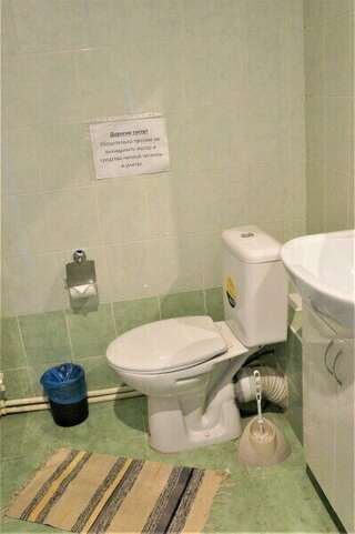 Гостиница Гостевой дом литейщика Никуличева Суздаль Бюджетный трехместный номер-1