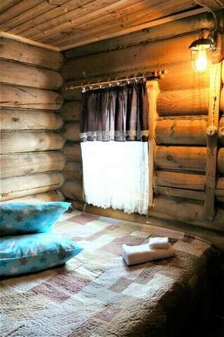 Гостиница Гостевой дом литейщика Никуличева Суздаль Бюджетный трехместный номер-11