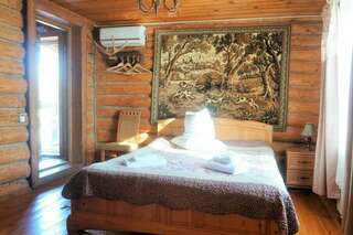 Гостиница Гостевой дом литейщика Никуличева Суздаль Бюджетный трехместный номер-2