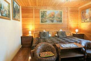 Гостиница Гостевой дом литейщика Никуличева Суздаль Бюджетный трехместный номер-6