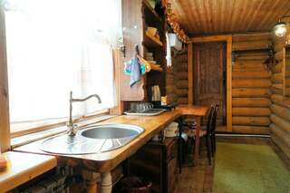 Гостиница Гостевой дом литейщика Никуличева Суздаль Бюджетный трехместный номер-6